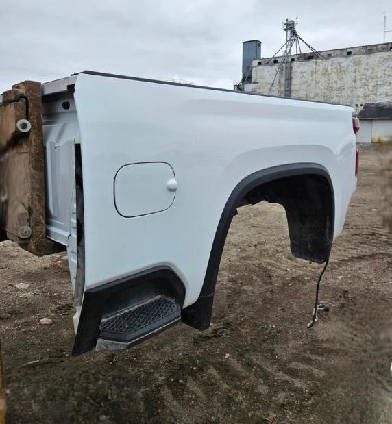 WhatsApp Image 2025-10-01 at 5.18.36 PM 2019-2025 Chevrolet Silverado 2500 3500 HD 6' 6" Short Truck Bed